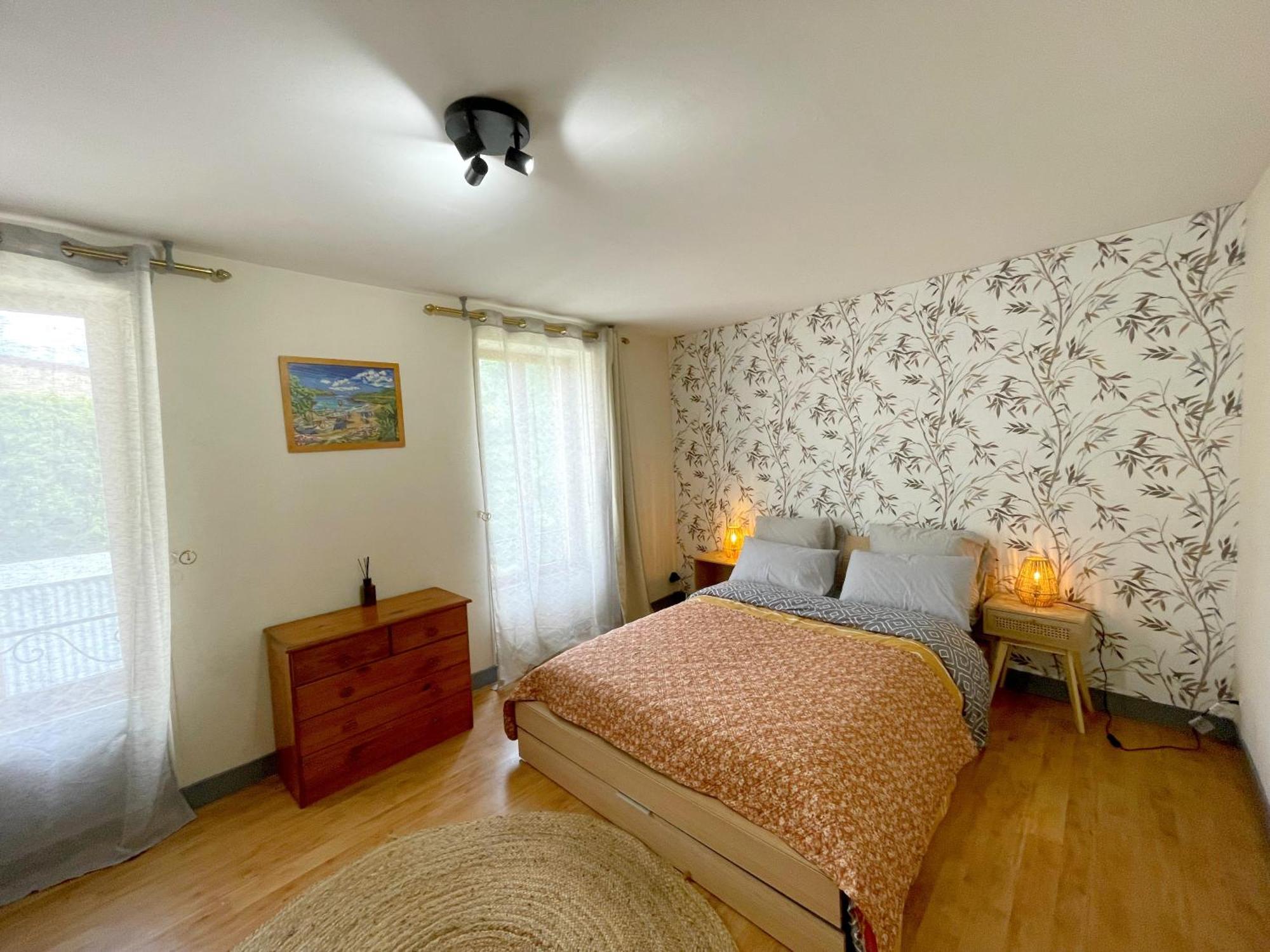 "Sainte Valiere", Appartement Calme Sur Cour Privative, Nevers Eksteriør bilde